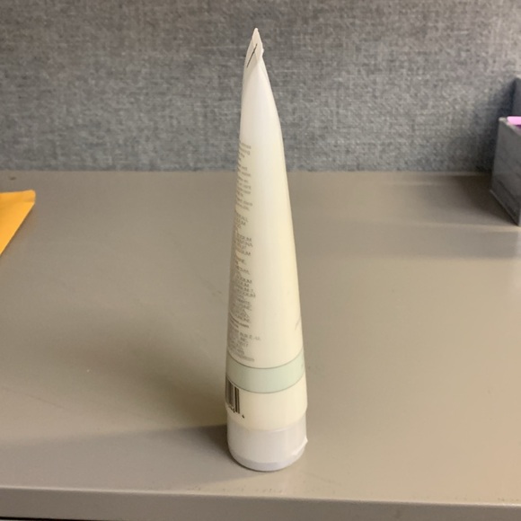 Avon Anew Clean Purifying Gel Cleanser Brand New Factory Sealed - Picture 3 of 13